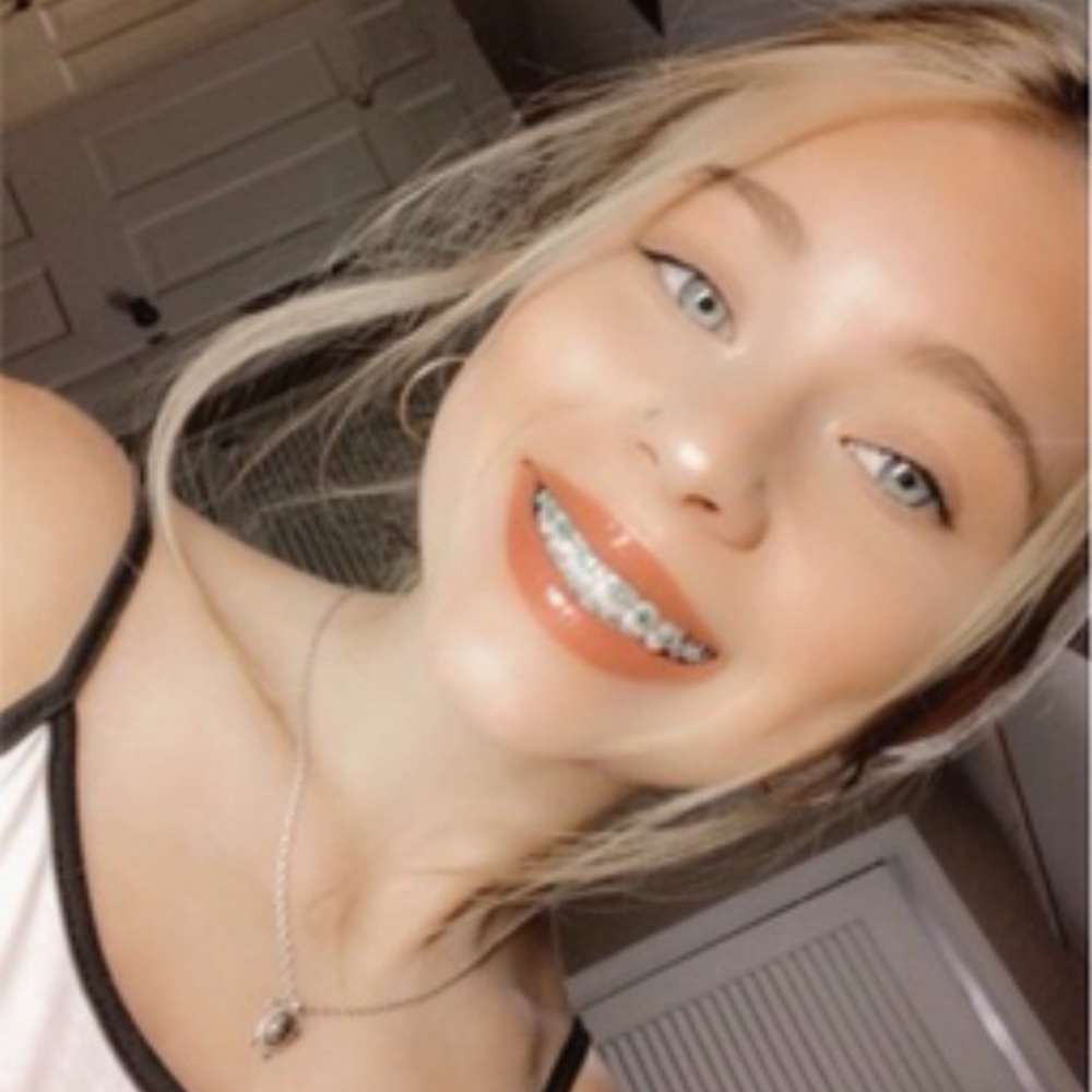 Meet your Posher, Keely